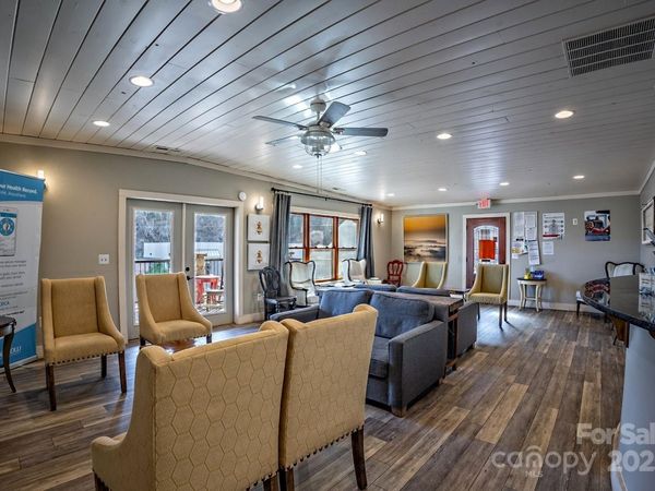 120 Veterans Boulevard, Bryson City, NC 28713