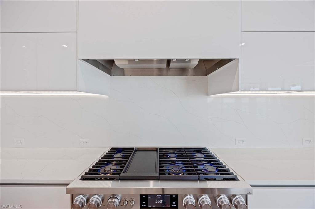 1165 8th St S, Unit 201, Naples, FL 34102 Photo