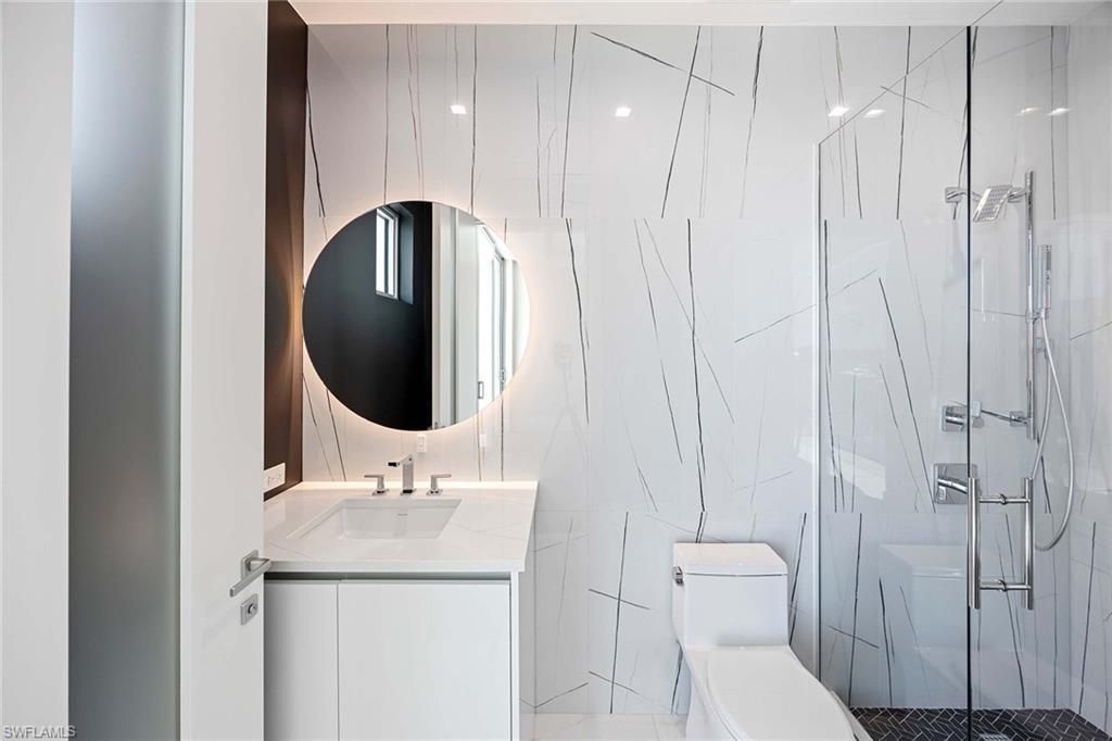 1165 8th St S, Unit 201, Naples, FL 34102 Photo