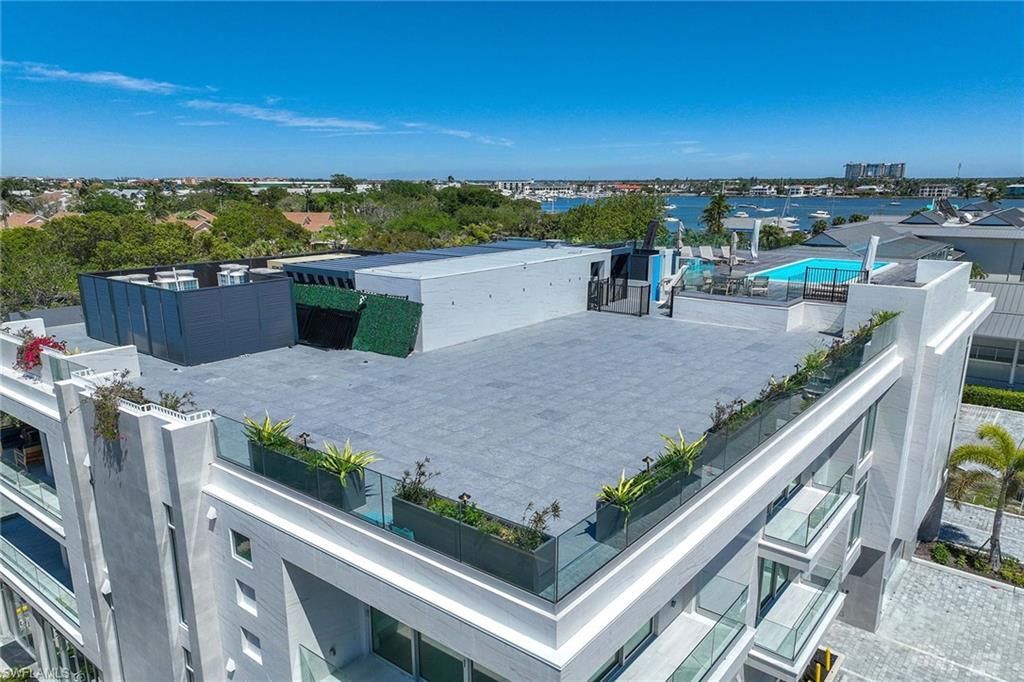 1165 8th St S, Unit 201, Naples, FL 34102 Photo