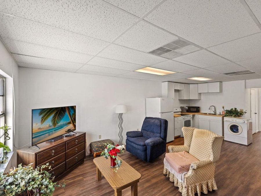 Property Image 6