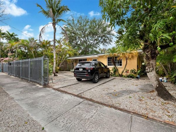 2960 Whitehead Street, Coconut Grove, FL 33133