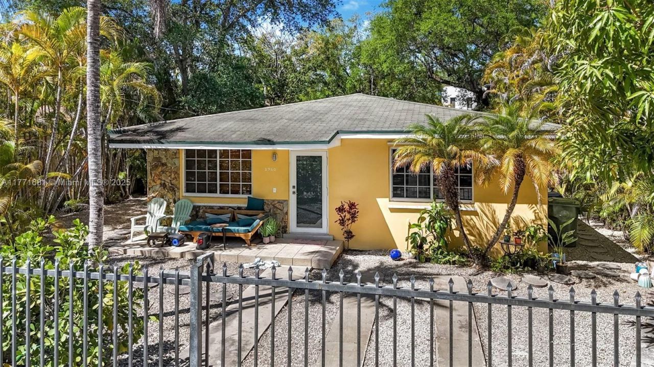 2960 Whitehead Street, Coconut Grove, FL 33133 Photo