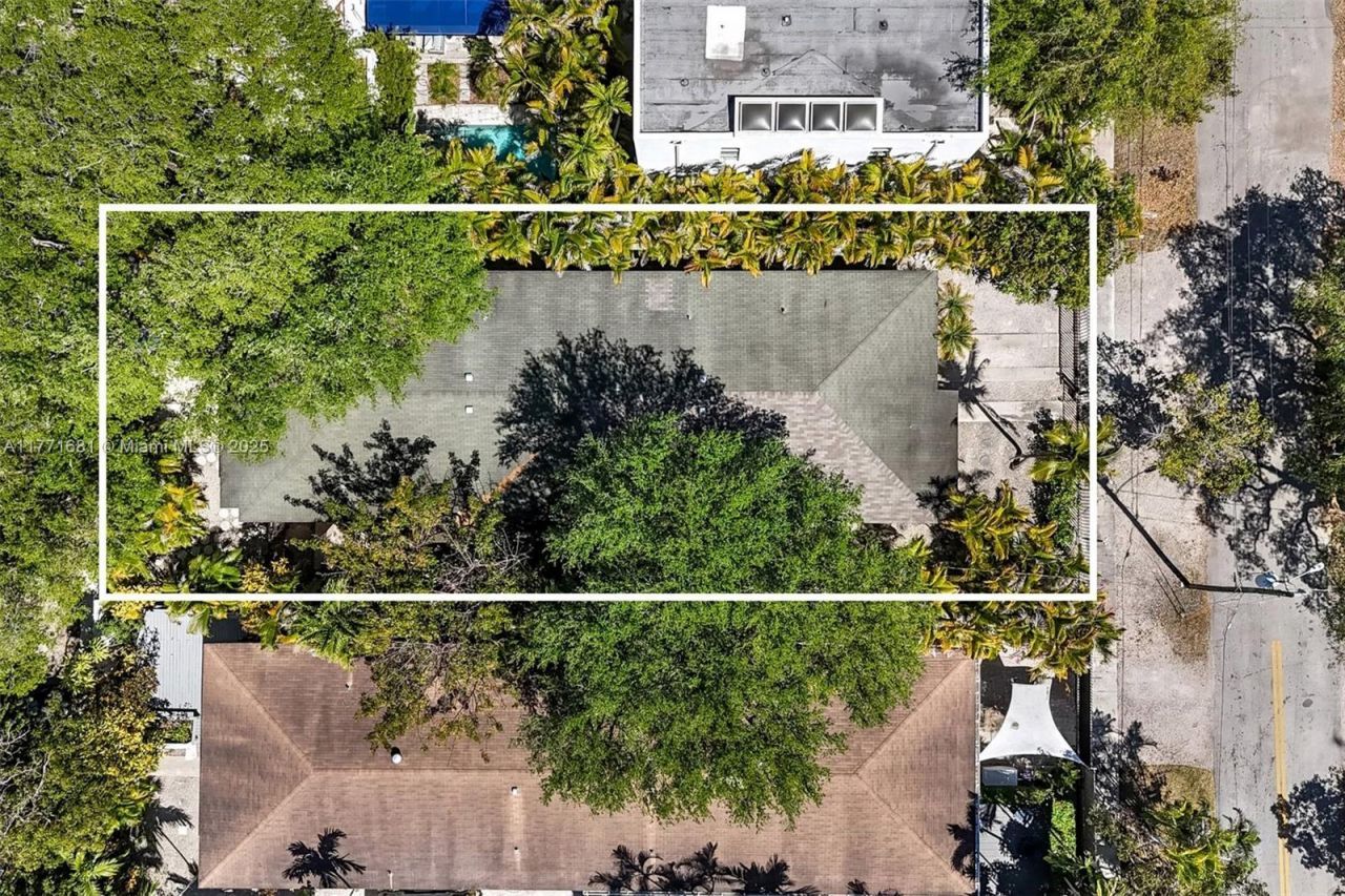 2960 Whitehead Street, Coconut Grove, FL 33133 Photo