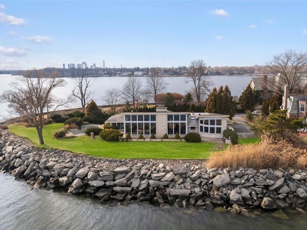 1450 Flagler Drive, Mamaroneck, NY 10543