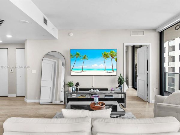 55 SW 9th St, Unit 3601, Miami, FL 33130