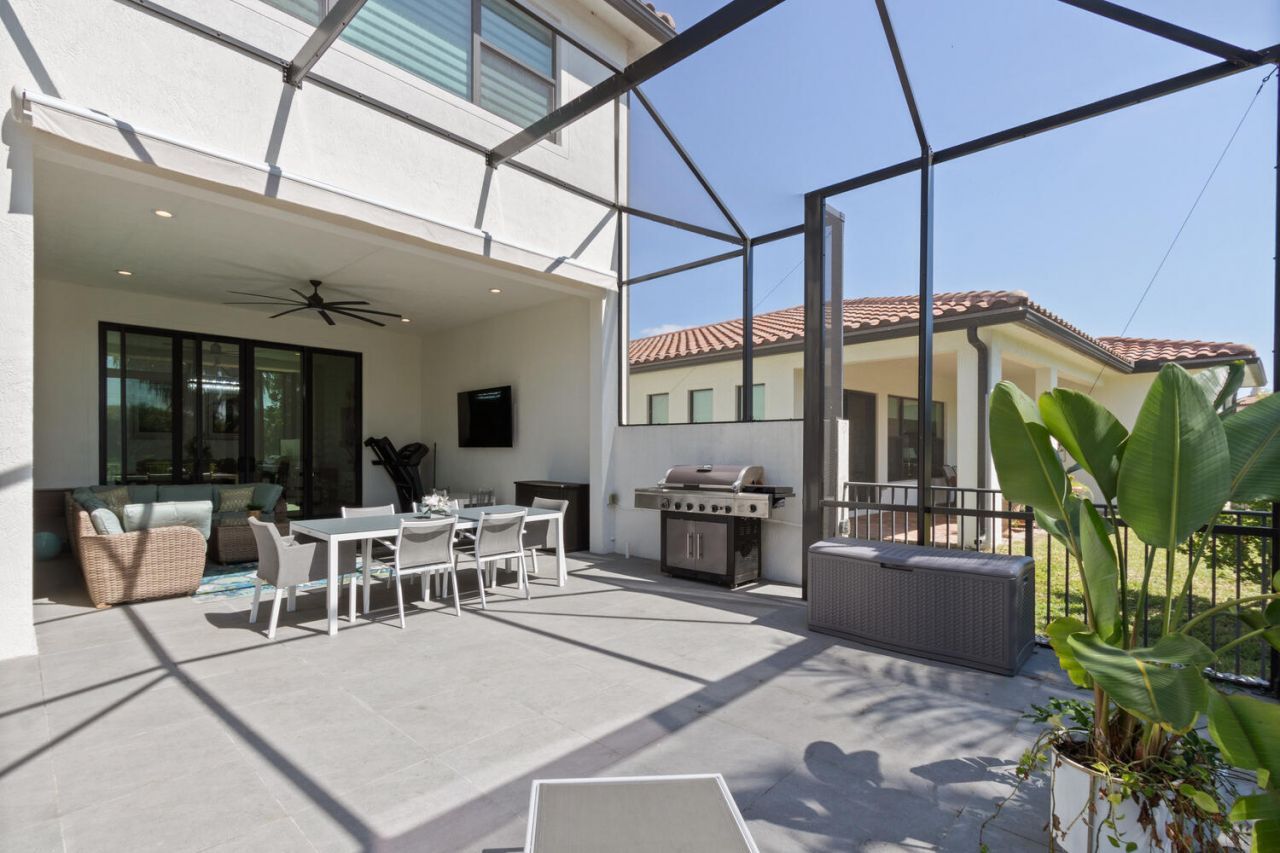 8451 Grand Prix Lane, Boynton Beach, FL 33472 Photo