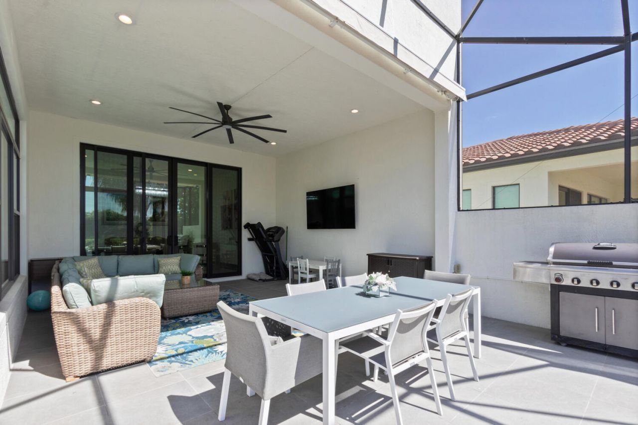 8451 Grand Prix Lane, Boynton Beach, FL 33472 Photo