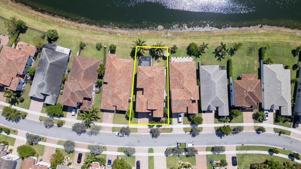 8451 Grand Prix Lane, Boynton Beach, FL 33472 Photo