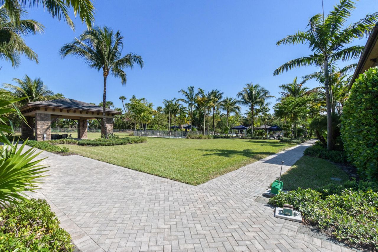 8451 Grand Prix Lane, Boynton Beach, FL 33472 Photo