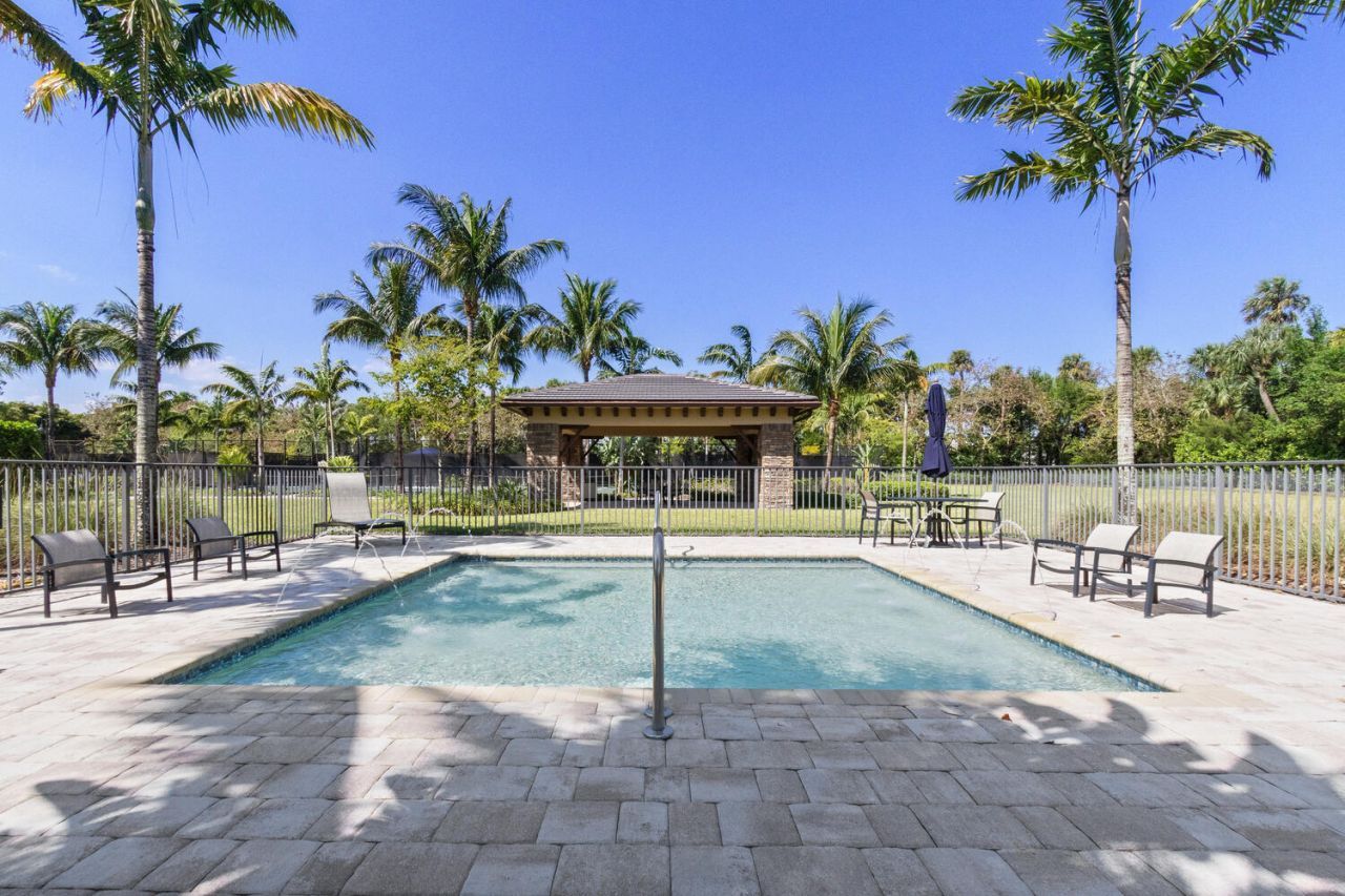 8451 Grand Prix Lane, Boynton Beach, FL 33472 Photo