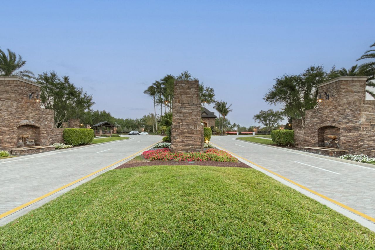 8451 Grand Prix Lane, Boynton Beach, FL 33472 Photo