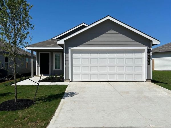 305 Pickel DR, Rockdale, TX 76567