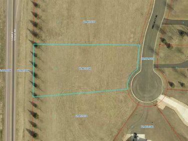 907 Amelia Court NE, Montgomery, MN 56069