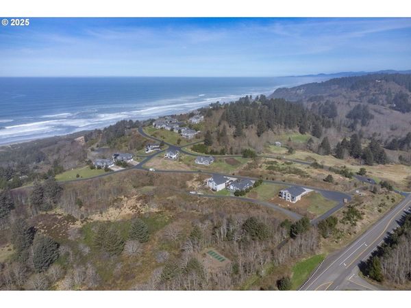 Vanora ST, Unit 40, Neskowin, OR 97149
