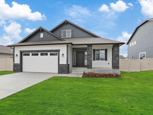 18810 E Riverside Ct, Spokane Valley, WA 99016