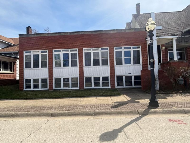 13 E High Street, Jeffersonville, OH 43128 Photo 4