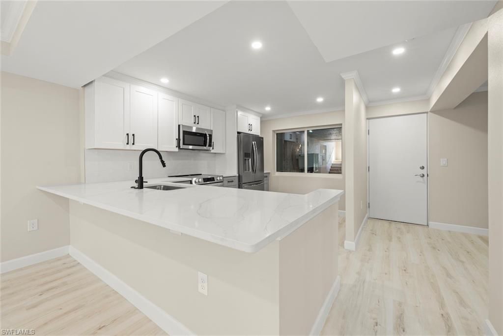 200 Periwinkle Way, Unit 132, Sanibel, FL 33957 Photo