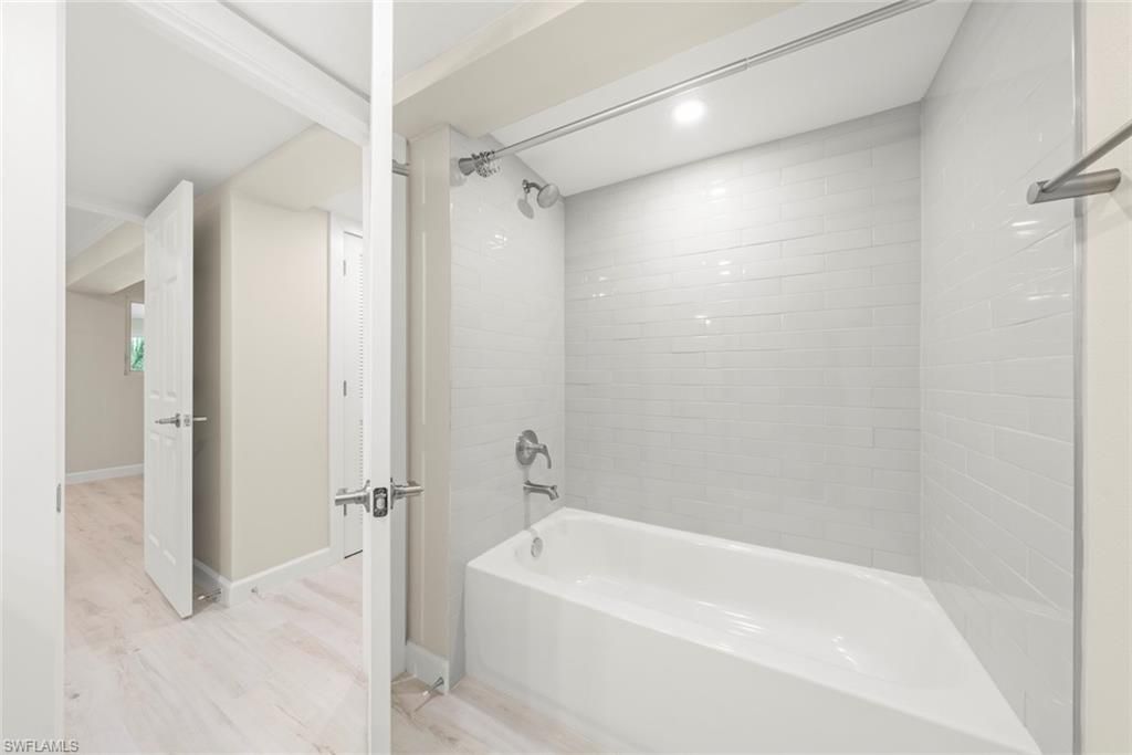 200 Periwinkle Way, Unit 132, Sanibel, FL 33957 Photo