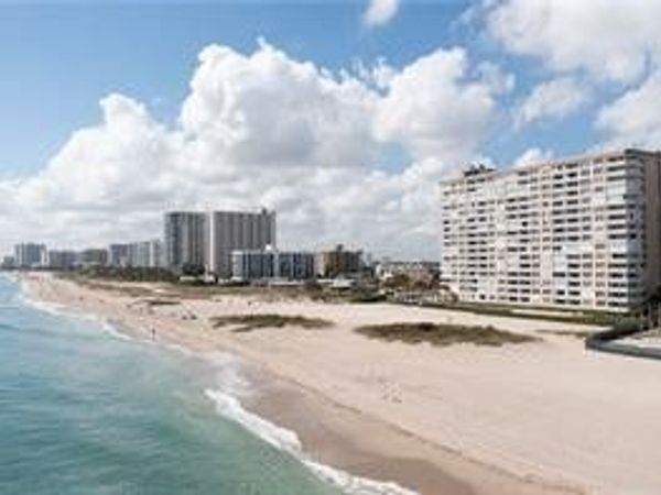 1012 N Ocean Boulevard, Unit 204, Pompano Beach, FL 33062