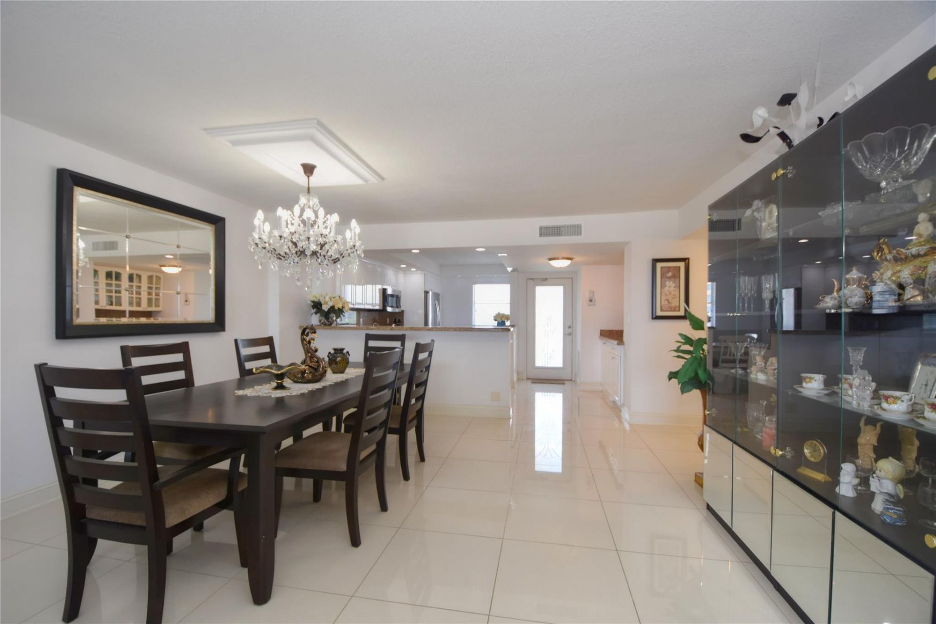 1012 N Ocean Boulevard, Unit 204, Pompano Beach, FL 33062 Photo