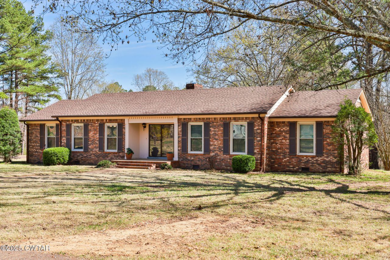 364 Ridgewood Drive, Dresden, TN 38225 Main Photo