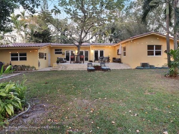 11410 GRIFFING BL, Biscayne Park, FL 33161