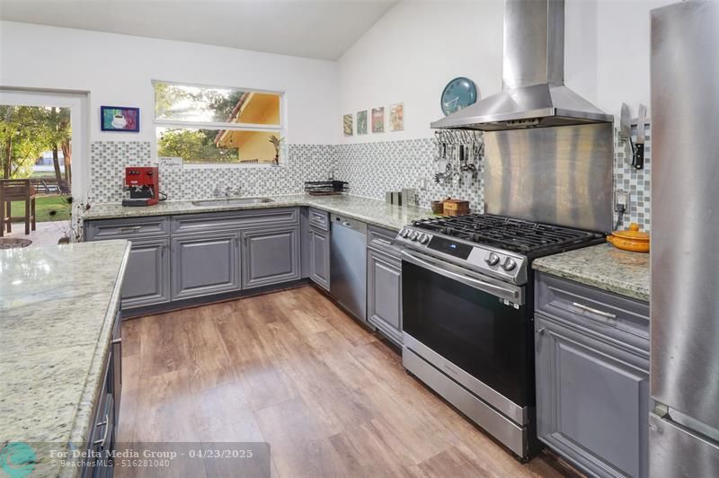 11410 Griffing Bl, Biscayne Park, FL 33161 Photo