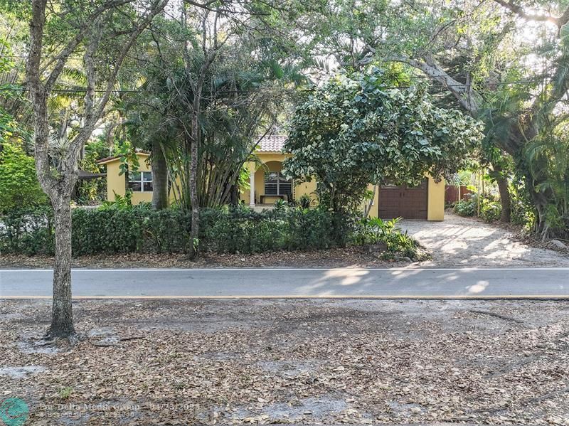 11410 Griffing Bl, Biscayne Park, FL 33161 Photo