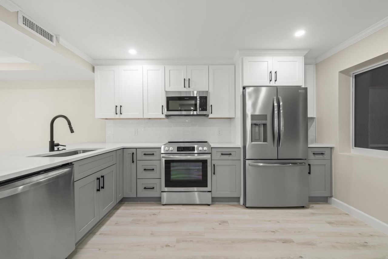 200 Periwinkle Way, Unit 132, Sanibel, FL 33957 Photo