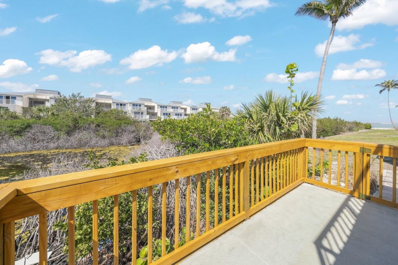 200 Periwinkle Way, Unit 132, Sanibel, FL 33957 Photo