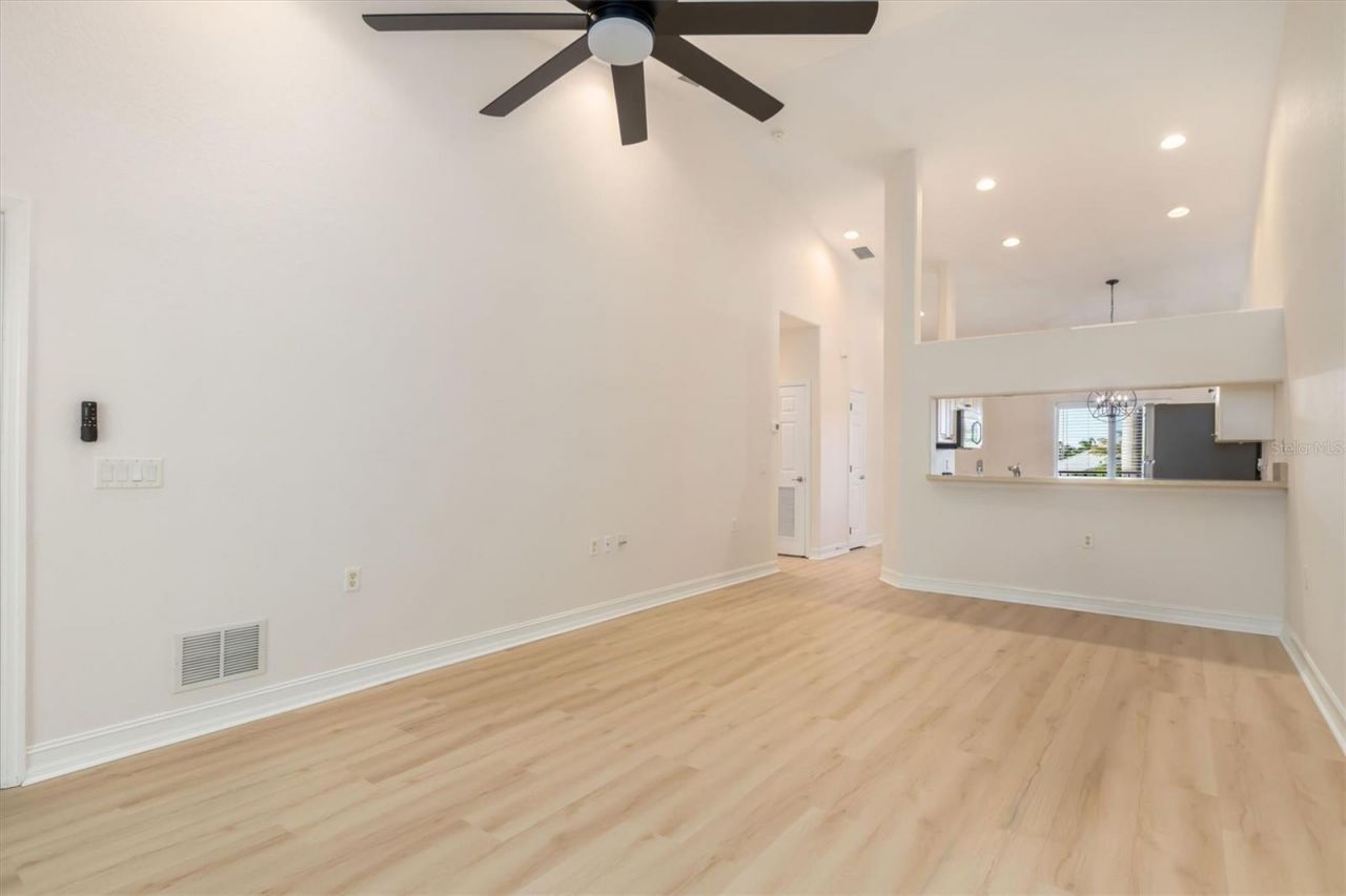 7196 N Plum Tree, Unit 323, Punta Gorda, FL 33955 Photo