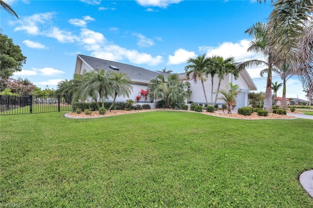5301 Chiquita Blvd S, Cape Coral, FL 33914 Photo