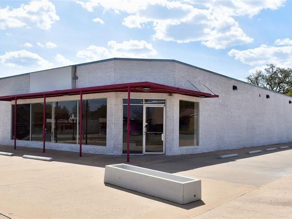 1200 S Bridge Street, Brady, TX 76825