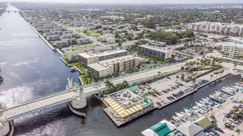 720 E Ocean Avenue, Unit 202, Boynton Beach, FL 33435 Photo