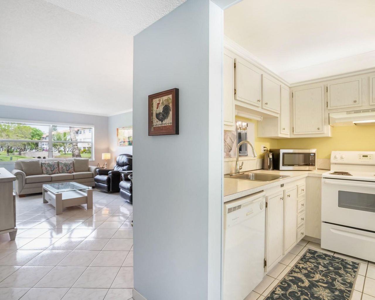 3505 NW 48th Ave, Unit 411, Lauderdale Lakes, FL 33319 Photo