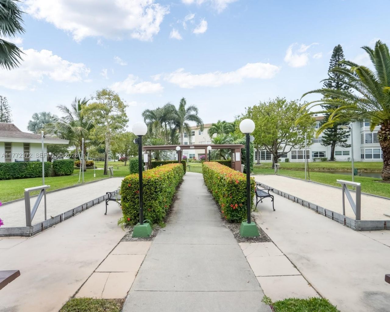 3505 NW 48th Ave, Unit 411, Lauderdale Lakes, FL 33319 Photo