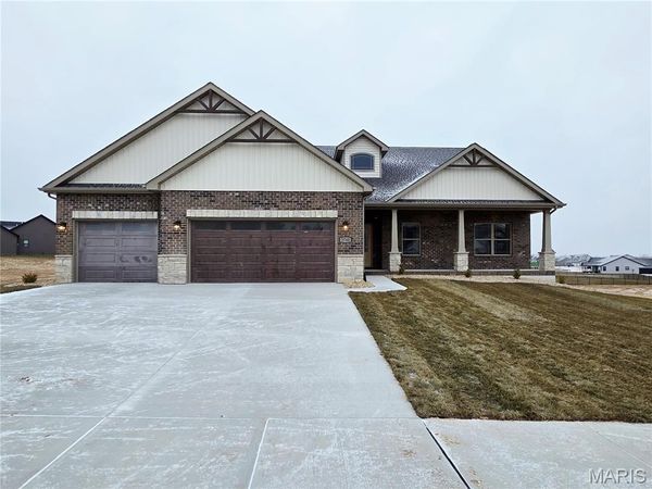 3740 Golfview Circle, Shiloh, IL 62221