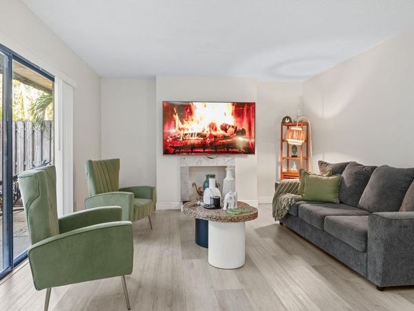 1630 Forest Lakes Circle, Unit C, West Palm Beach, FL 33406