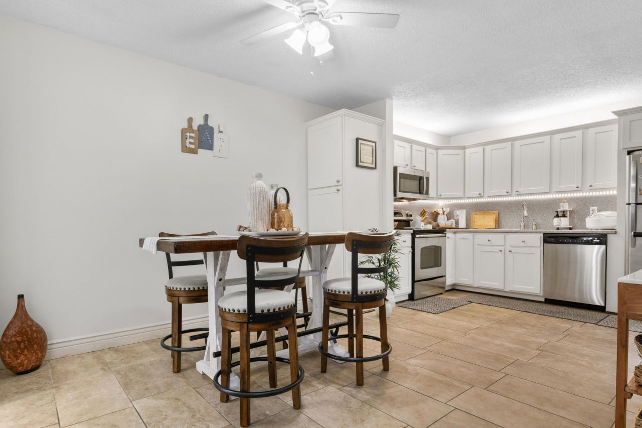 1630 Forest Lakes Circle, Unit C, West Palm Beach, FL 33406 Photo