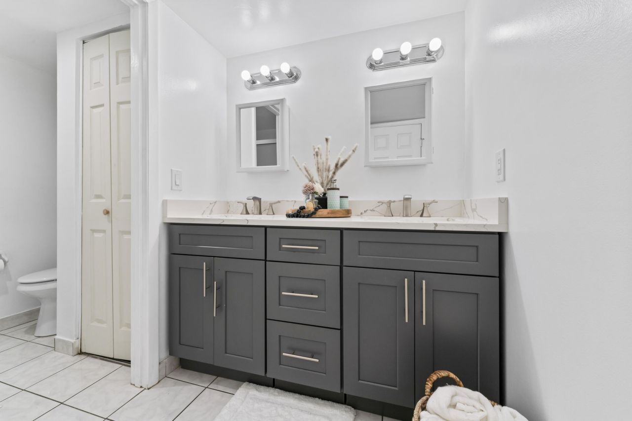 1630 Forest Lakes Circle, Unit C, West Palm Beach, FL 33406 Photo