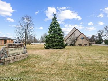 26701 JOY Road, Dearborn Heights, MI 48127