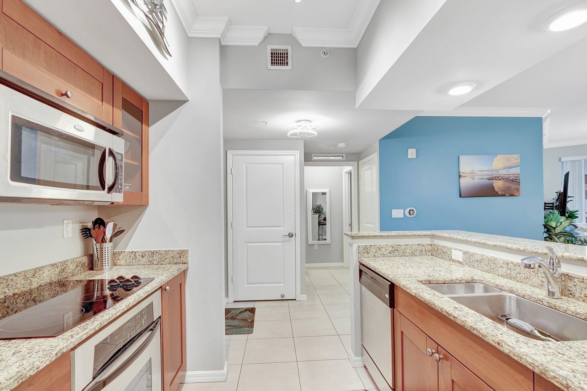 975 NW Flagler Avenue, Unit 207, Stuart, FL 34994 Photo