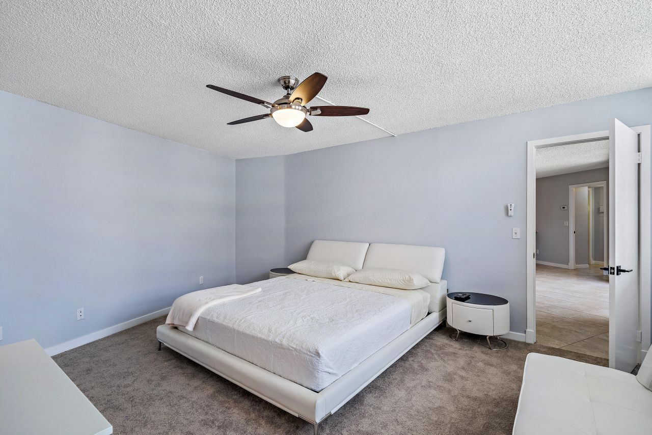 2800 N Ocean Drive, Unit A-22b, Singer Island, FL 33404 Photo