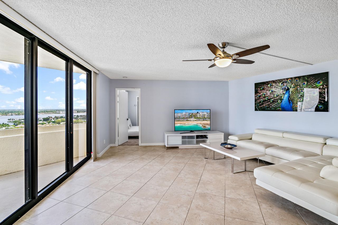 2800 N Ocean Drive, Unit A-22b, Singer Island, FL 33404 Photo