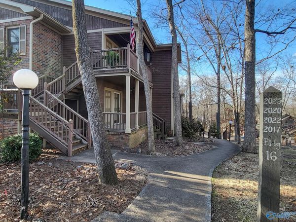 2020 Woodlawn Drive, Unit 2020, Huntsville, AL 35802