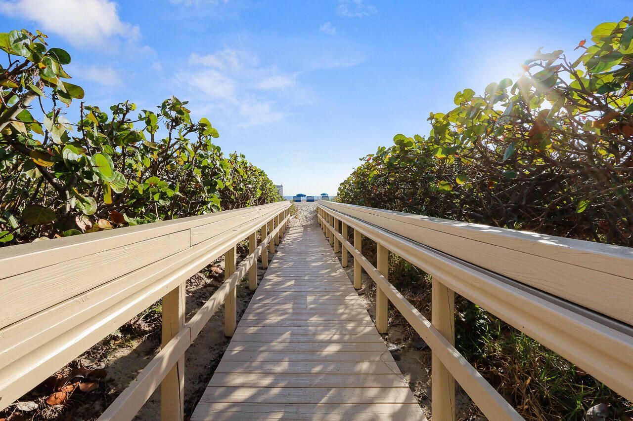 3000 N Ocean Drive, Unit 19e, Singer Island, FL 33404 Photo