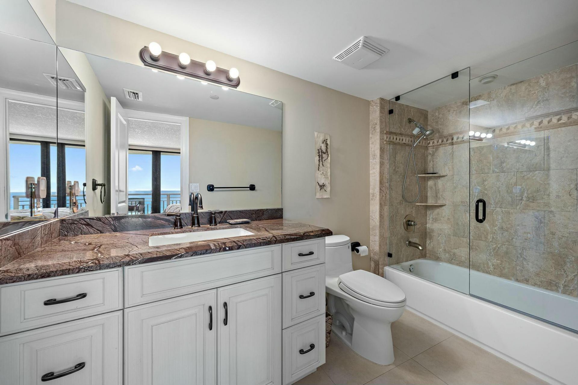 3000 N Ocean Drive, Unit 19e, Singer Island, FL 33404 Photo