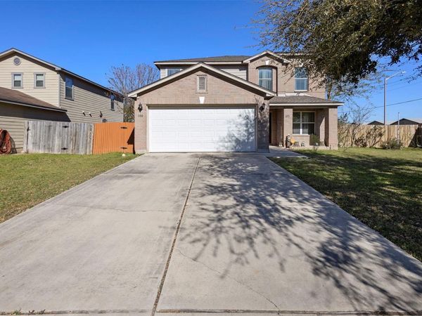 100 Lexington RD, Kyle, TX 78640