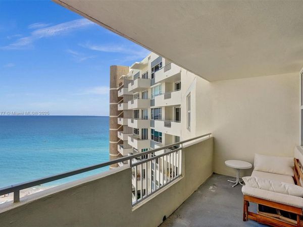 3180 S Ocean Dr, Unit 1504, Hallandale Beach, FL 33009